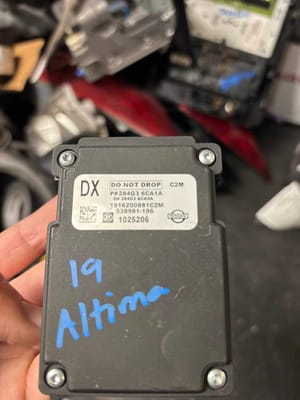 2019 Nissan Altima Camera/projector