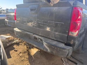 2004 GMC Aval15