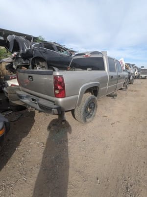 2003 GMC Silv25