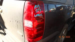 2010 GMC Aval15 Tail Light
