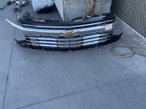 2025 GMC Tahoe Grille