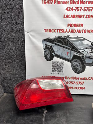 2017 Chevrolet Malibu Tail Light