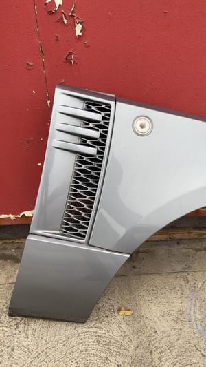 2013 Range Rover LR4 Fender