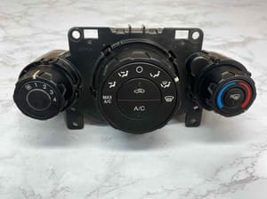 2011 Ford Fiesta Climate Control