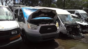 2015 Ford Tra250