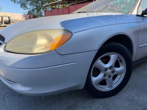 2003 Ford Taurus