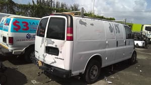 2005 GMC Expr25