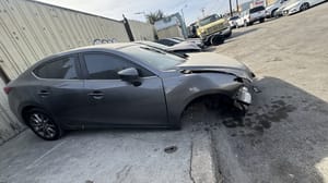 2018 Mazda Mazda3 Front Door