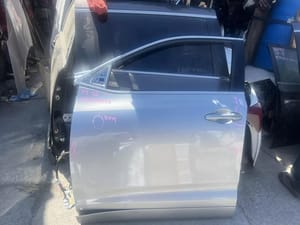 2019 Toyota Highlander Front Door