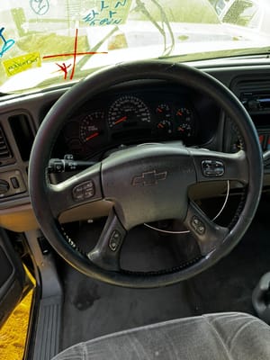 2005 GMC Aval15