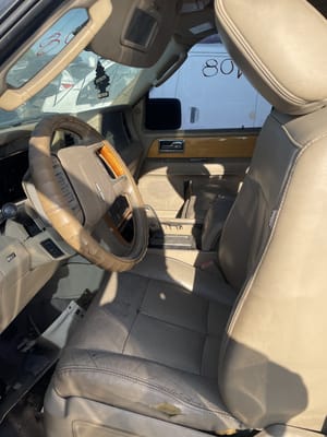 2009 Lincoln Navigator Fender