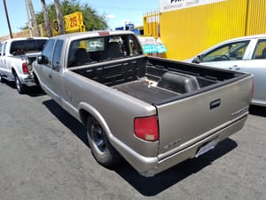 2000 GMC S10s15