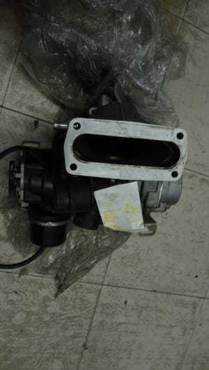 1999 Jaguar Xj8 Throttle Body