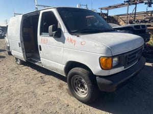 2005 Ford E-150