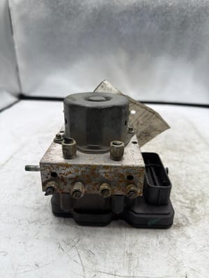 2016 Nissan Rogue ABS Module