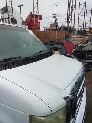 2008 Ford E-250 Hood
