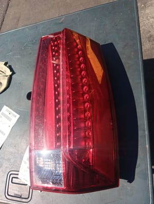 2007 Cadillac Escalade Tail Light