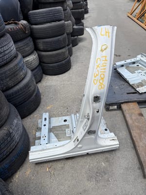 2021 Mazda Cx-30 Center Pillar