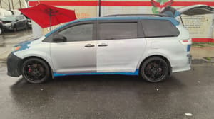2011 Toyota Sienna Vehicle Unit Complt.