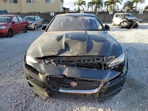 2017 Jaguar Xe