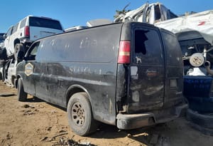 2005 GMC Expr15