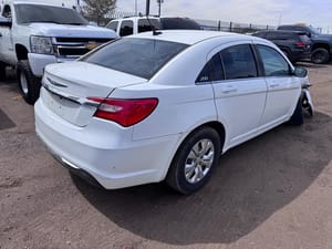2013 Chrysler 200