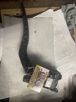 2013 Dodge Caravan Pedal