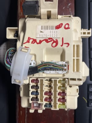 2000 Toyota 4Runner Cabin Fuse Box