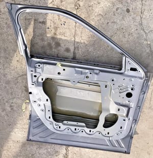 2022 Ford Explorer Front Door