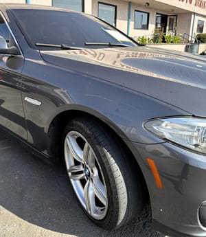 2015 BMW 535i Knee Assembly