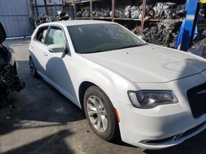 2016 Chrysler 300