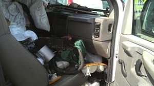 2005 GMC Expr25