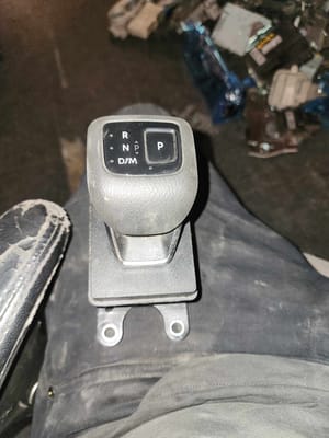 2023 Nissan Rogue Floor Shifter