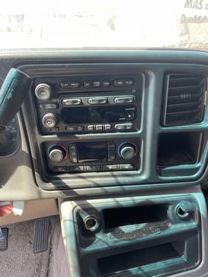 2003 GMC Sub250