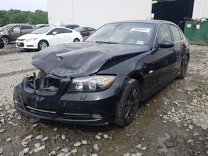 2005 BMW 330i