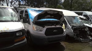 2015 Ford Tra250