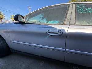 2003 Ford Taurus