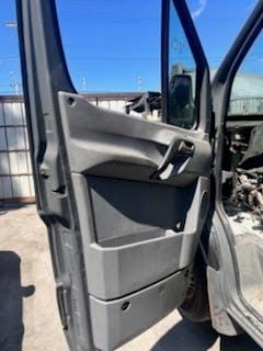 2015 Large Trucks Fspr25
