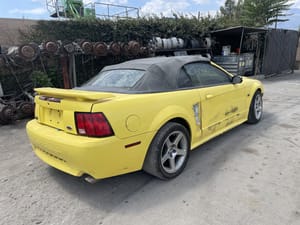2001 Ford Mustang
