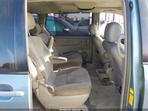 2004 Toyota Sienna Radio