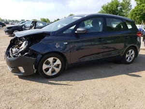 2016 Kia Rondo
