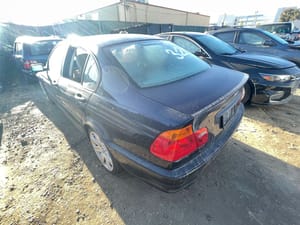 2001 BMW 325i