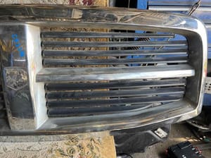 2014 Dodge Durango Grille