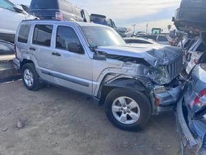 2010 Jeep Liberty Wheel