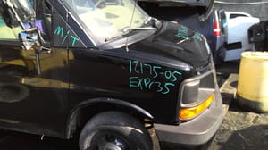 2005 GMC Expr35