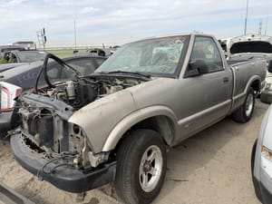 1999 GMC S10s15