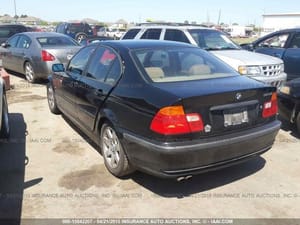 2001 BMW 325i Strut