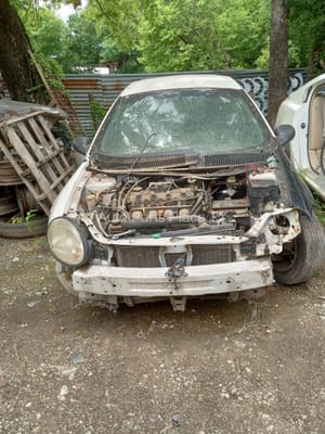 2003 Chrysler Neon Headlight