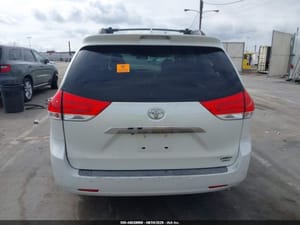 2011 Toyota Sienna