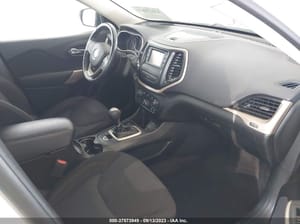 2017 Jeep Cherokee